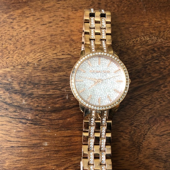 MICHAEL KORS Rose Gold Watch with Pave Diamond Face - Picture 1 of 3